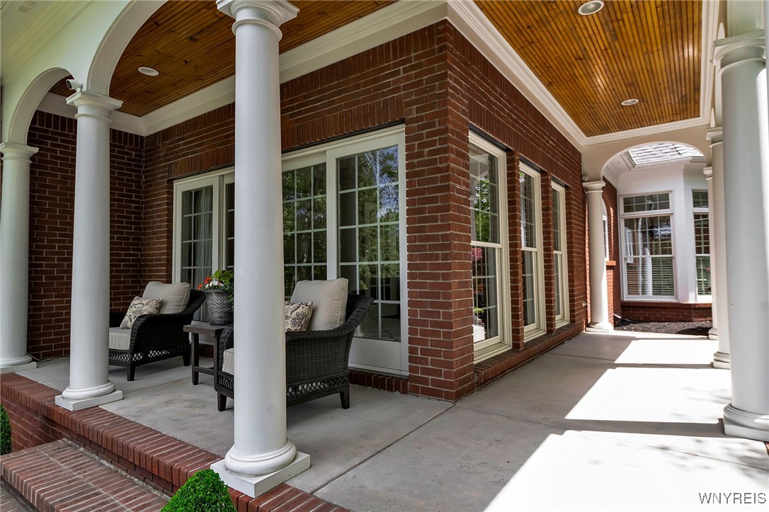 9540 Lakestone Court, Clarence, New York image 4