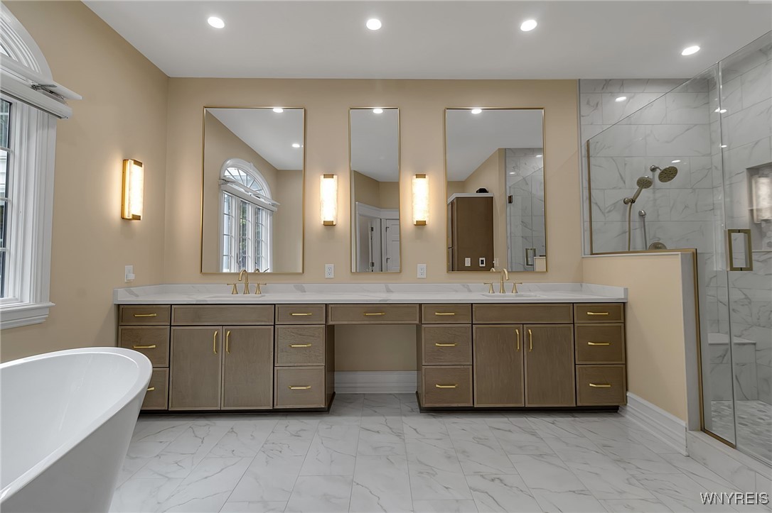 9540 Lakestone Court, Clarence, New York image 34