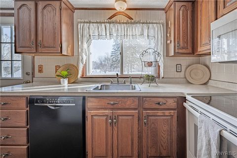 Tiny photo for 6107 Shawnee Road, Wheatfield, NY 14132 (MLS # B1660674)