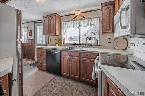 Tiny photo for 6107 Shawnee Road, Wheatfield, NY 14132 (MLS # B1660674)