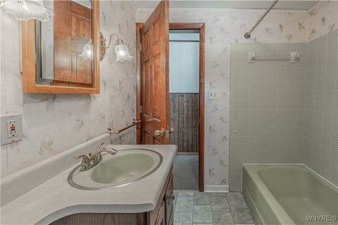 Tiny photo for 6107 Shawnee Road, Wheatfield, NY 14132 (MLS # B1660674)