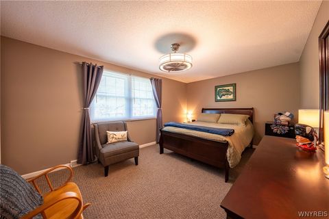 Tiny photo for 270 Wimbledon Court, West Seneca, NY 14224 (MLS # B1684954)