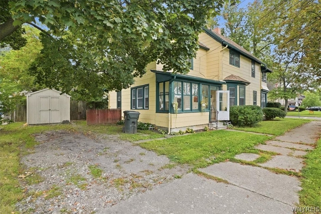 350 Thompson Street