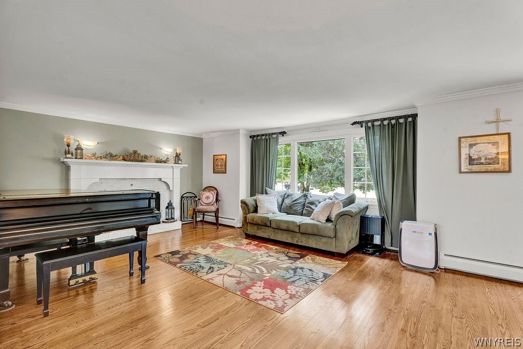 5293 Ashwood Court