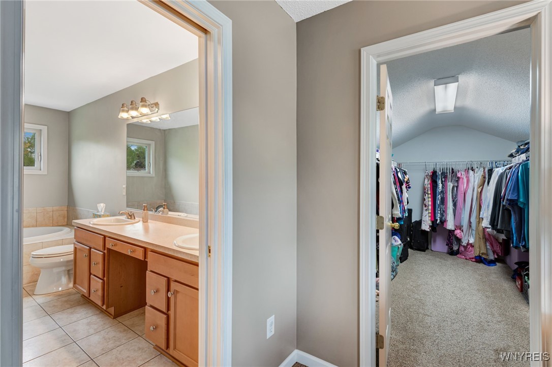 5236 Woodrich Court, Hamburg, New York image 33