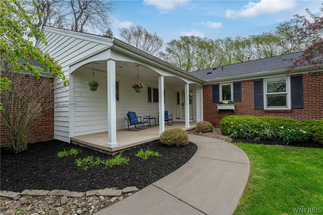 5 Knollwood Lane