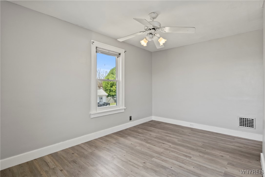 139 North End Avenue, Tonawanda, New York image 23