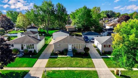Photo for 123 Castlewood Drive