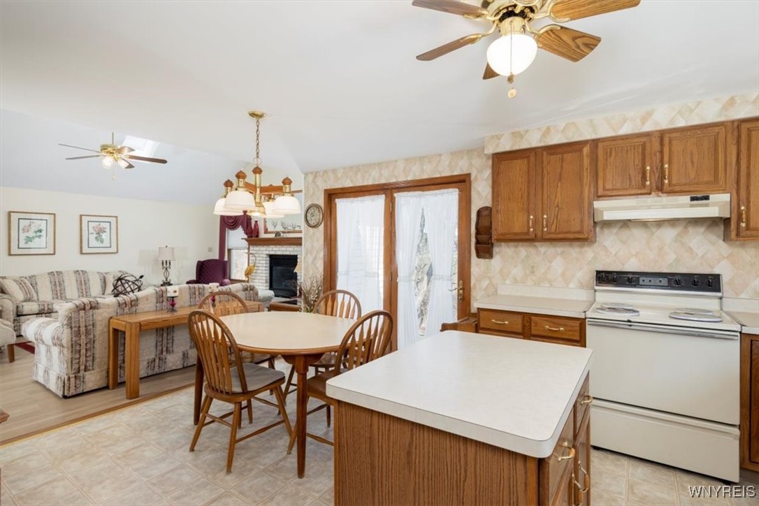 4934 Marilyn Drive, Hamburg, New York image 9