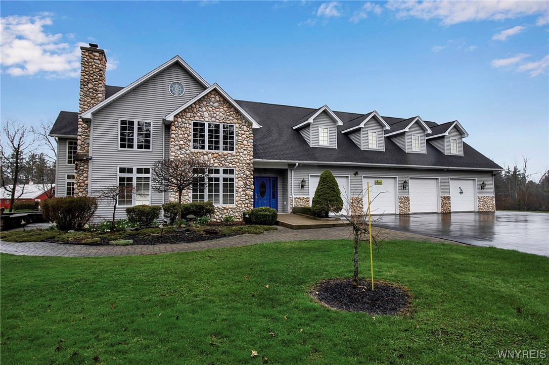 100 May Drive, Elma, New York image 1