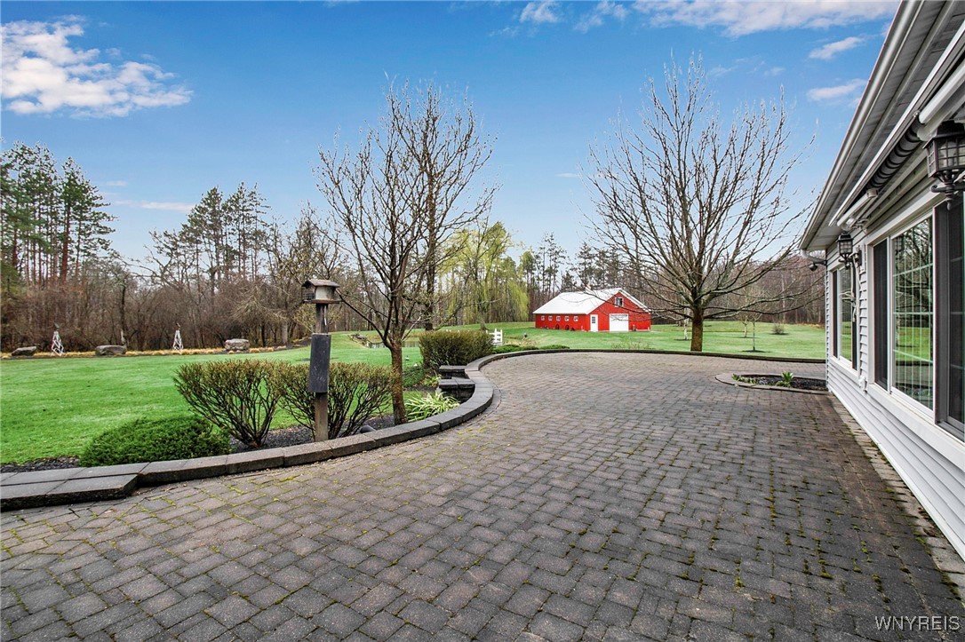 100 May Drive, Elma, New York image 42