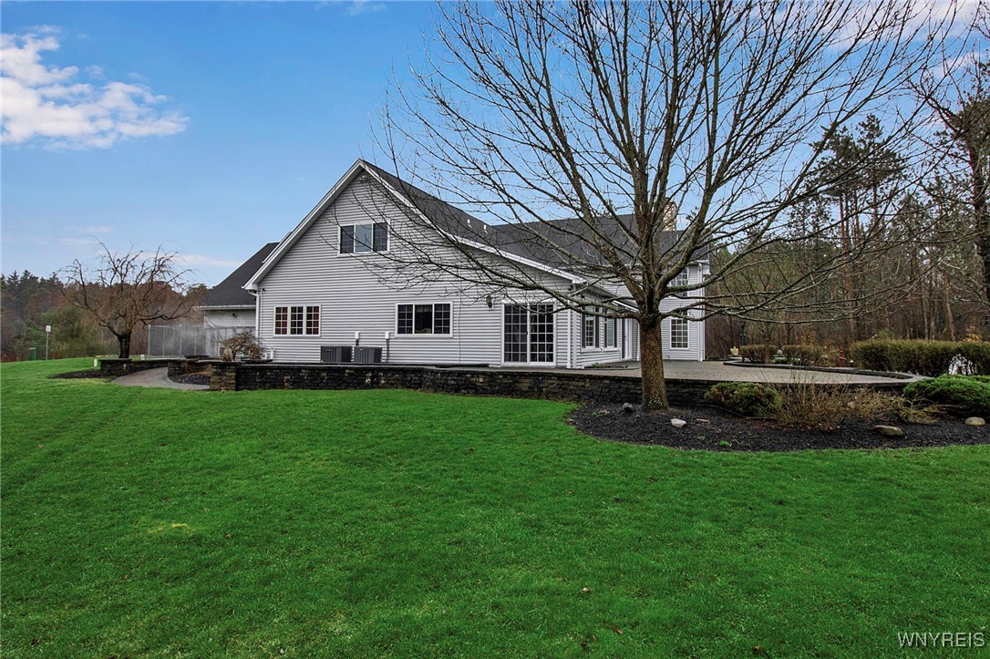 100 May Drive, Elma, New York image 48