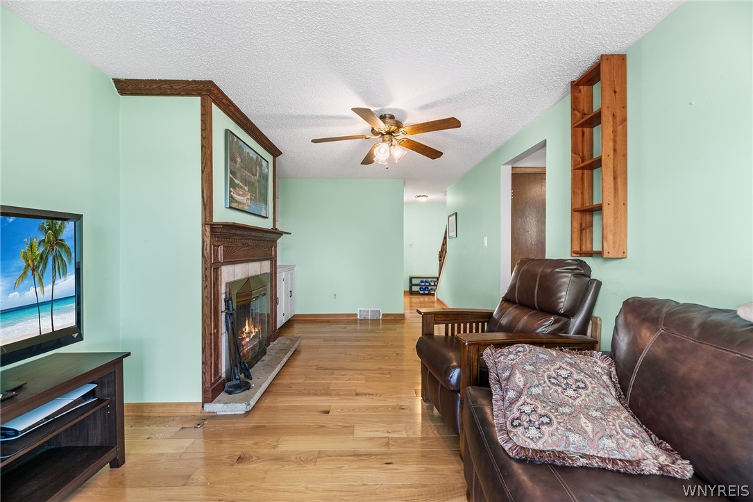 6949 Northview Drive - Photo 3