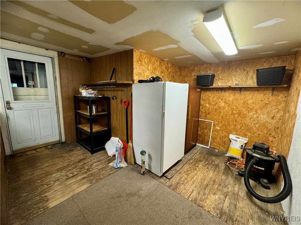 Lockport-City, New York 14094, United States, 4 Bedrooms Bedrooms, ,1 BathroomBathrooms,Residential,Pending,40586