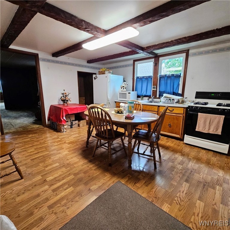 Lockport-City, New York 14094, United States, 4 Bedrooms Bedrooms, ,1 BathroomBathrooms,Residential,Pending,40586