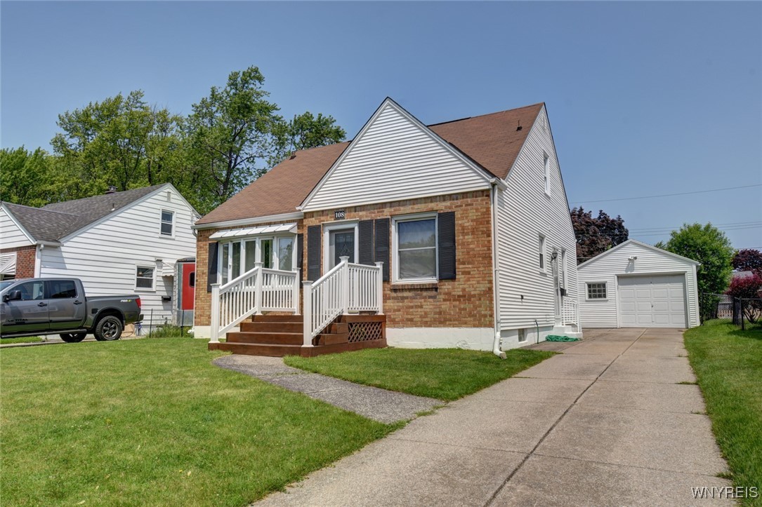 108 Moore Avenue, Tonawanda, New York image 1
