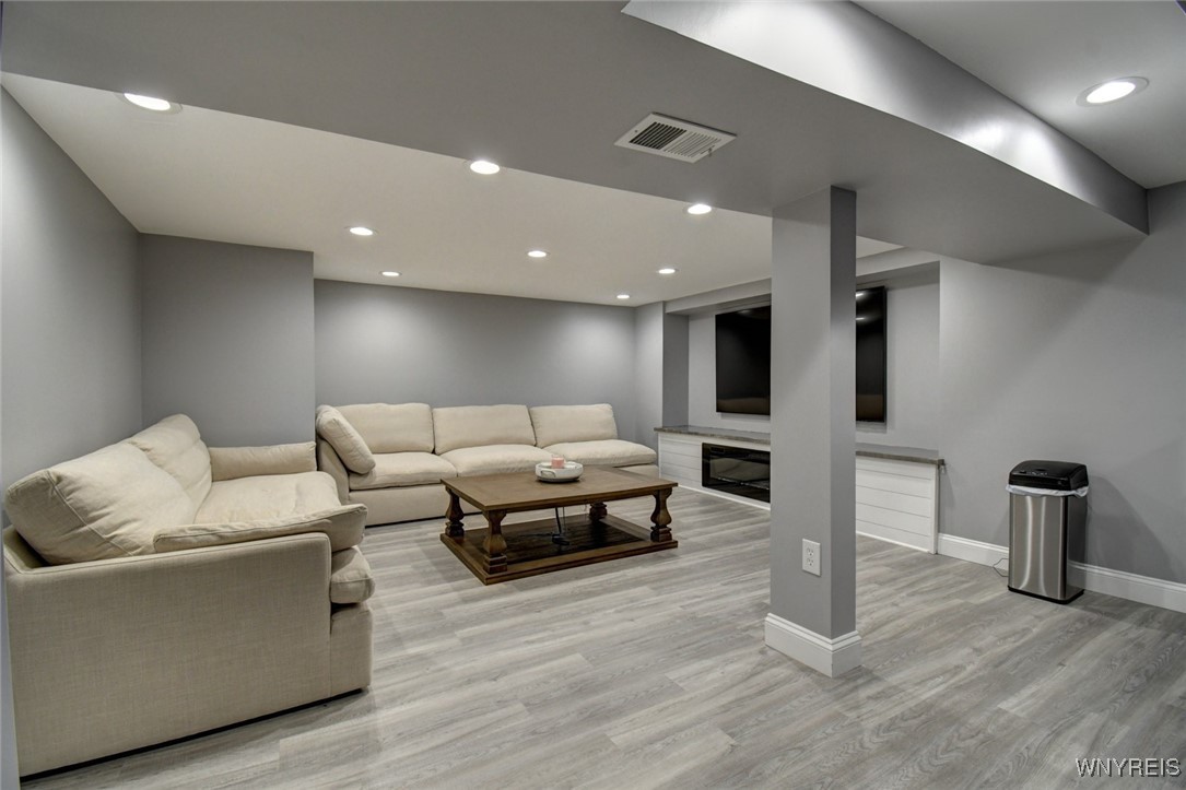 108 Moore Avenue, Tonawanda, New York image 24