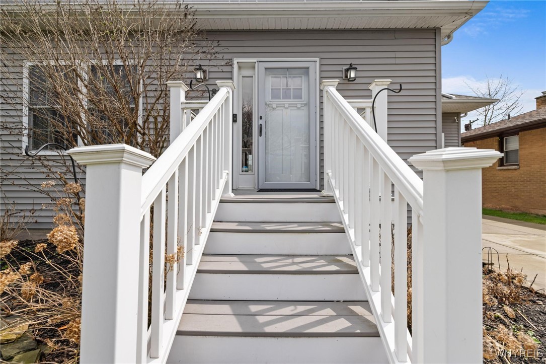 83 Margaret Road, Amherst, New York image 3