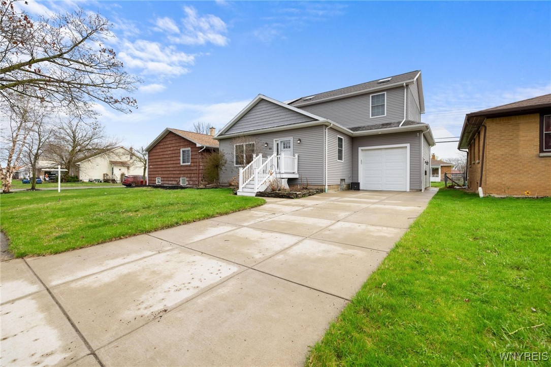 83 Margaret Road, Amherst, New York image 1