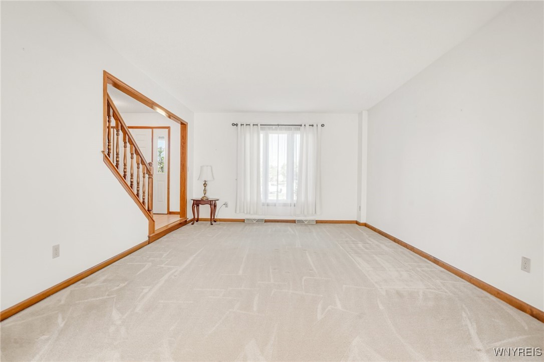 24 Bluejay Circle, Lancaster, New York image 6