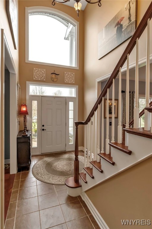 11 Valley Overlook Drive, Lancaster, New York image 4