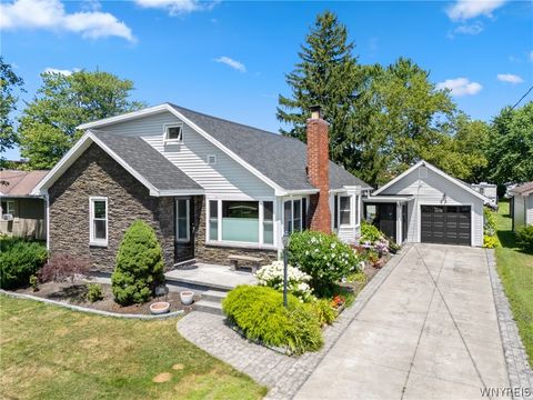Homes For Sale - 10618 Linwood Drive<br/> Chautauqua County, Dunkirk, NY 14048