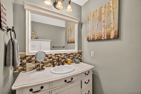 Tiny photo for 4071 Calkins Road, Lewiston, NY 14174 (MLS # B1705661)