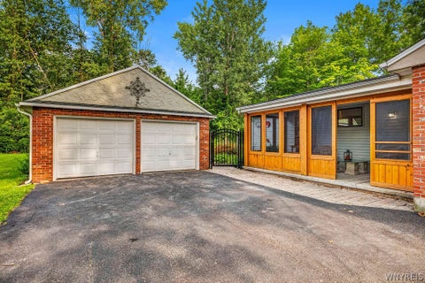 Tiny photo for 4071 Calkins Road, Lewiston, NY 14174 (MLS # B1705661)