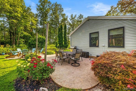 Tiny photo for 4071 Calkins Road, Lewiston, NY 14174 (MLS # B1705661)