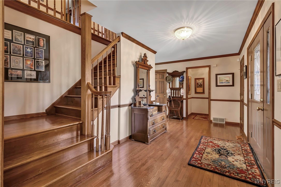 35 Hemlock Hill Road, Orchard Park, New York image 4
