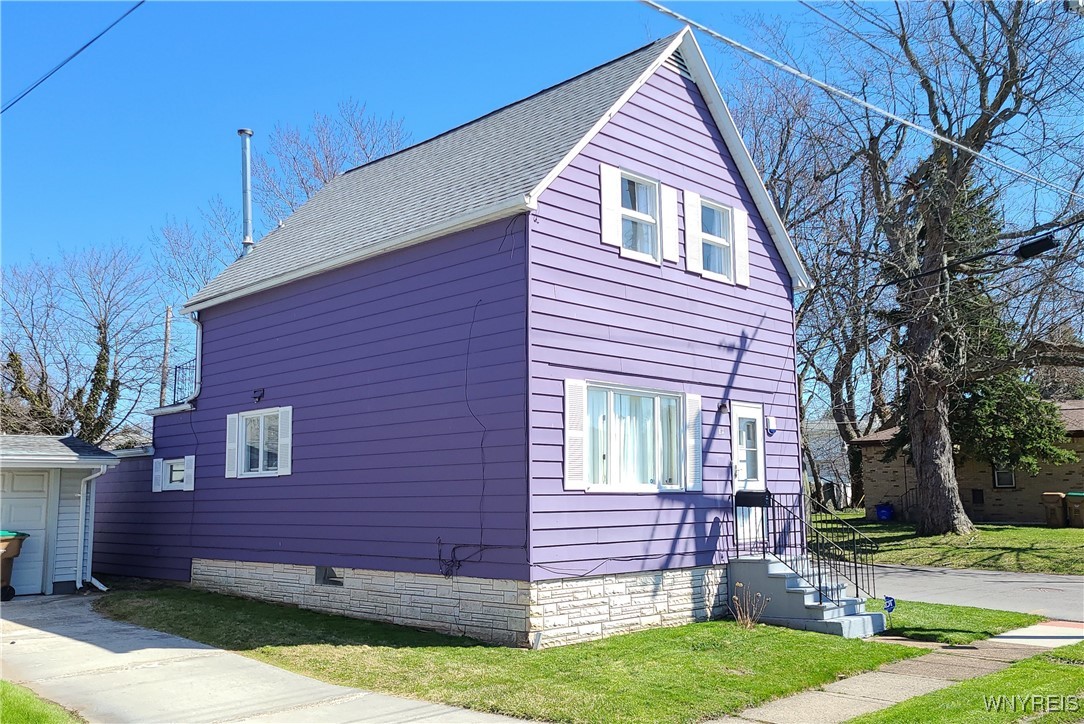 82 Avery Place, Cheektowaga, New York image 2