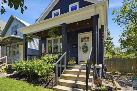 Homes For Sale - 373 Rhode Island Street<br/> Buffalo, NY 14213