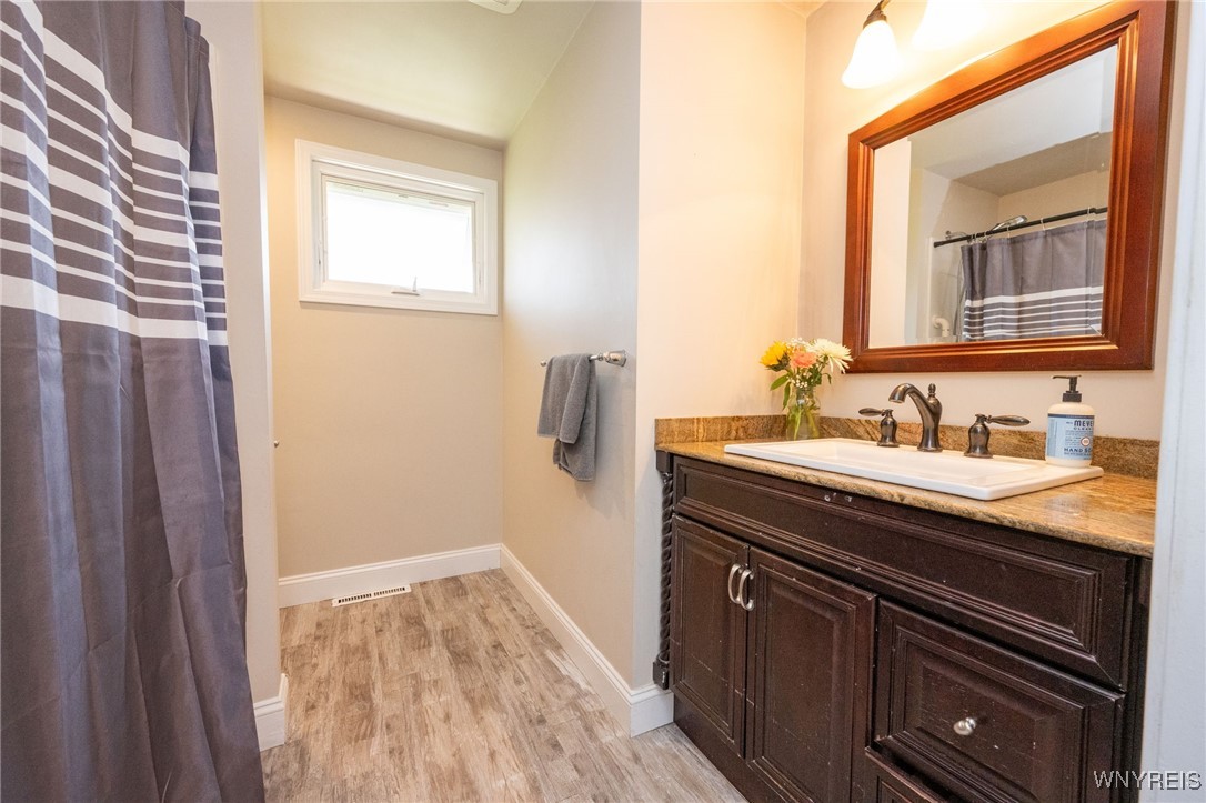 4253 Linwood Avenue, Hamburg, New York image 16