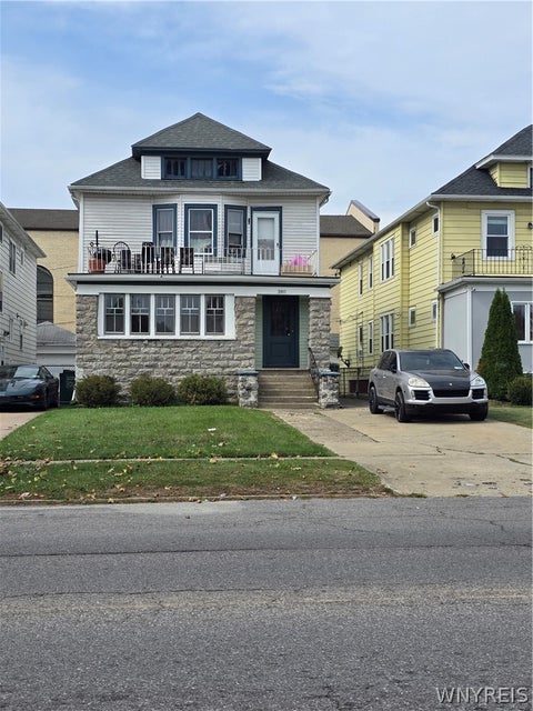 Photo of 380 Colvin Avenue, Buffalo, NY 14216 (MLS # B1718764)