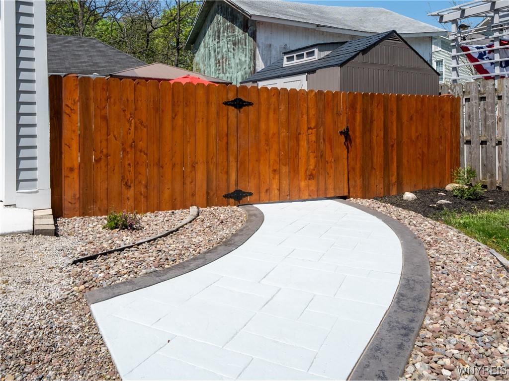 Sweden, New York 14420, United States, 3 Bedrooms Bedrooms, ,2 BathroomsBathrooms,Residential,Pending,129554