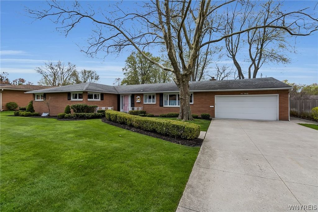 Photo of 130 Troy Del Way WAY, Amherst, NY 14221 (MLS # B1678412)