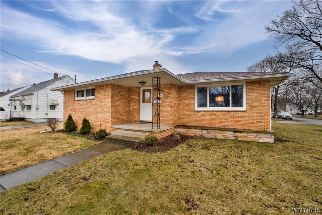 Photo of 130 16th Avenue, North Tonawanda, NY 14120 (MLS # B1666628)