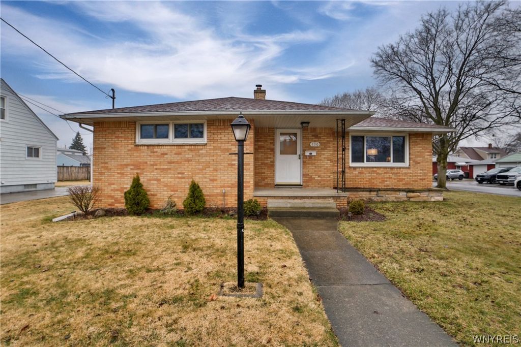 Photo of 130 16th Avenue, North Tonawanda, NY 14120 (MLS # B1666628)