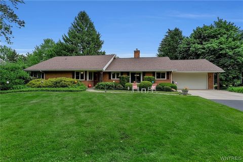 Photo of 177 Brompton Road, Amherst, NY 14221 (MLS # B1688487)