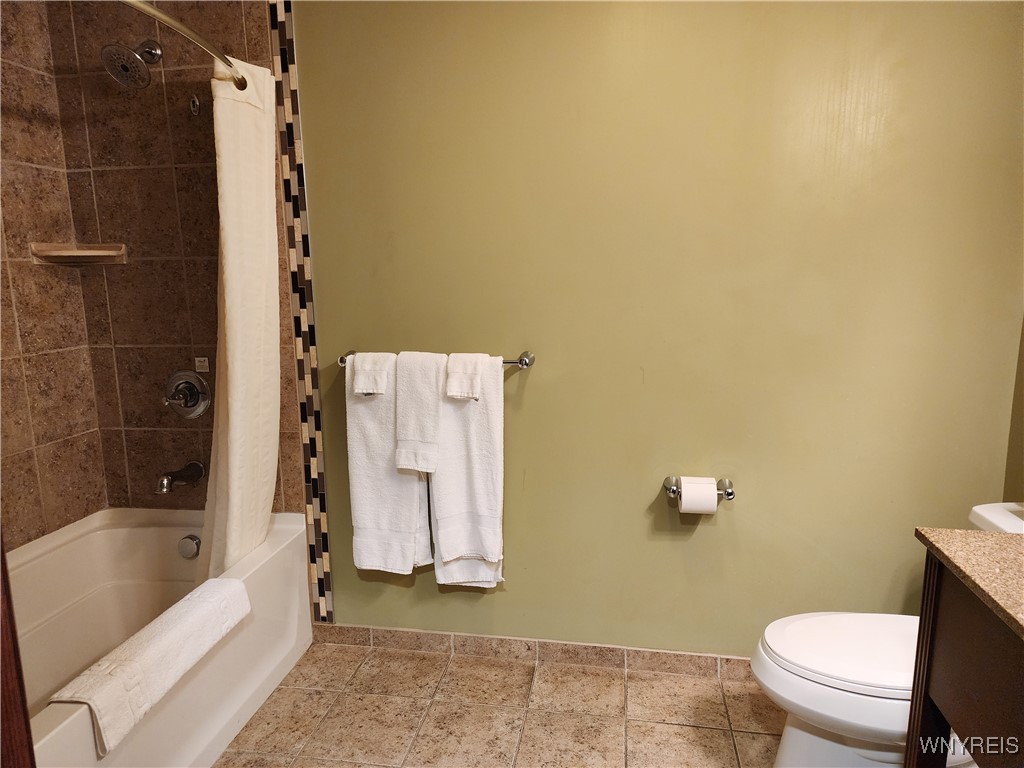 317/319-4 Tamarack, Ellicottville, New York image 25