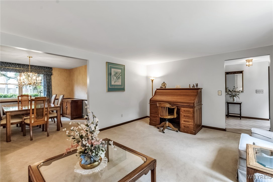 4640 Pine Mnr Mnr #W, Clarence, New York image 8