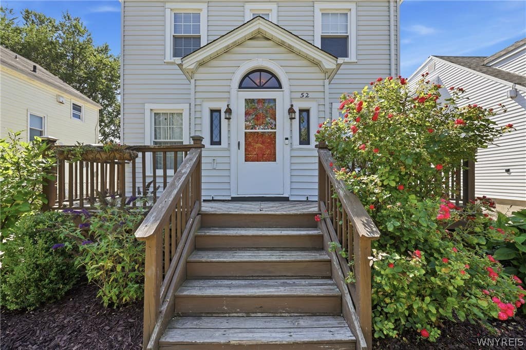 Photo of 52 Wellington Avenue, Tonawanda, NY 14223 (MLS # B1700293)
