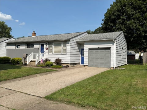 Photo of 179 Belmont Court E, North Tonawanda, NY 14120 (MLS # B1707001)