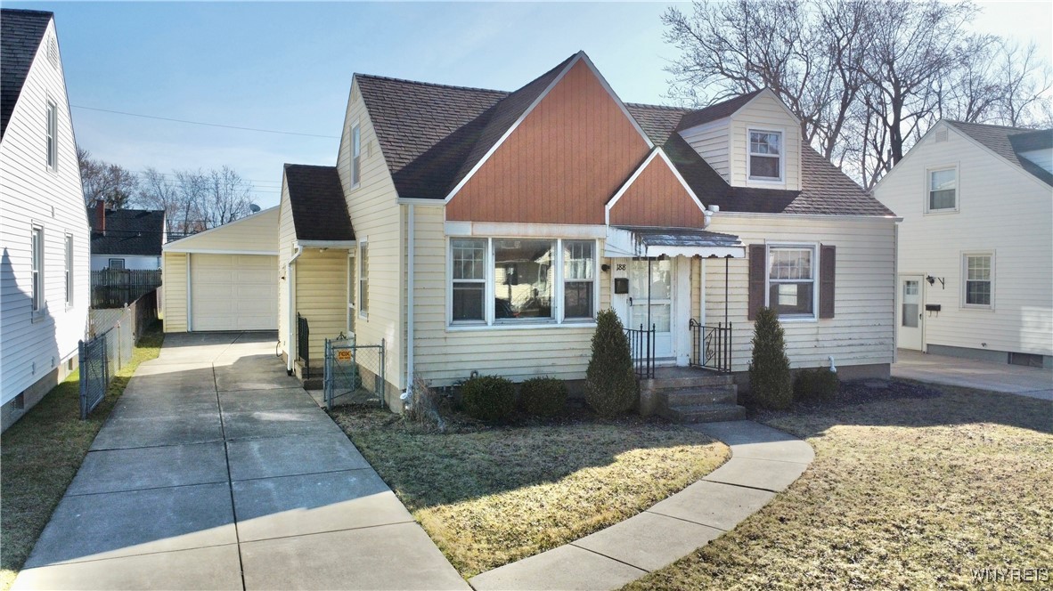 188 Wrexham Court, Tonawanda, New York image 1