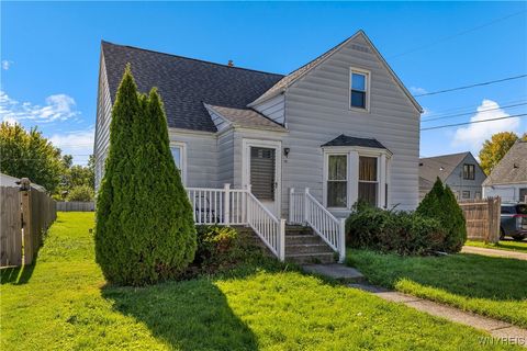 Homes For Sale - 15 Chopin Place<br/> Cheektowaga, NY 14211