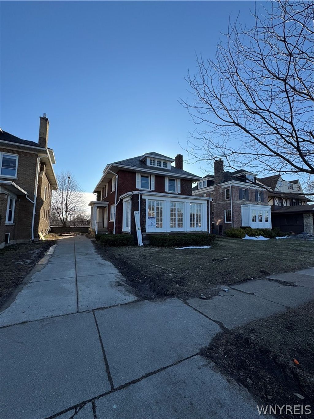 Photo of 81 W Humboldt Parkway, Buffalo, NY 14214 (MLS # B1665038)