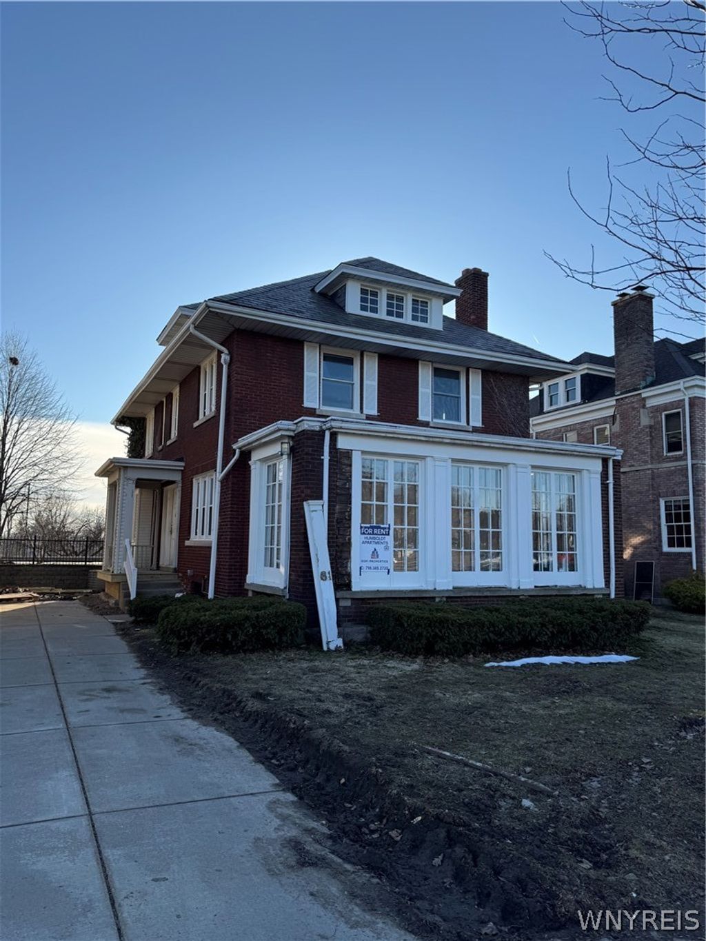 Photo of 81 W Humboldt Parkway, Buffalo, NY 14214 (MLS # B1665038)
