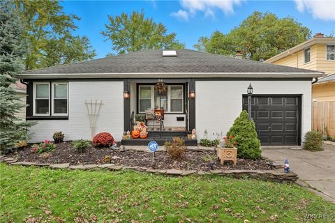 Photo of 54 Canterbury Court, Amherst, NY 14226 (MLS # B1644764)