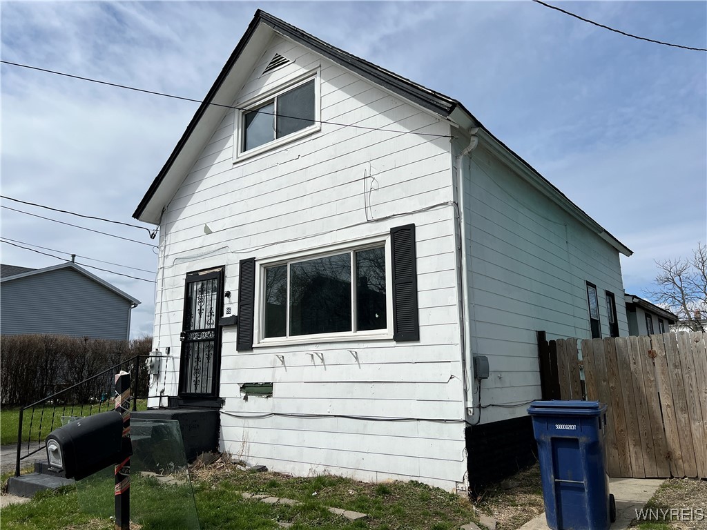 86 Moreland Street, Buffalo, New York image 1