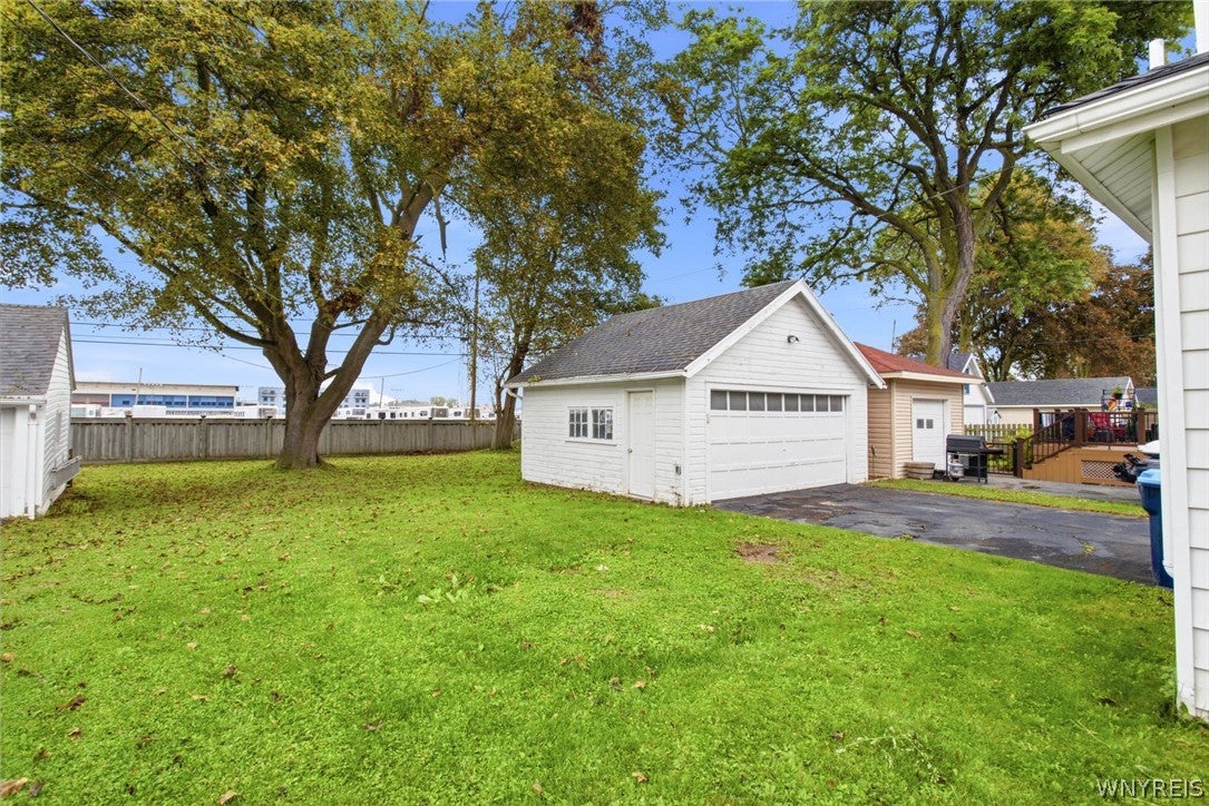 51 Redfield Parkway